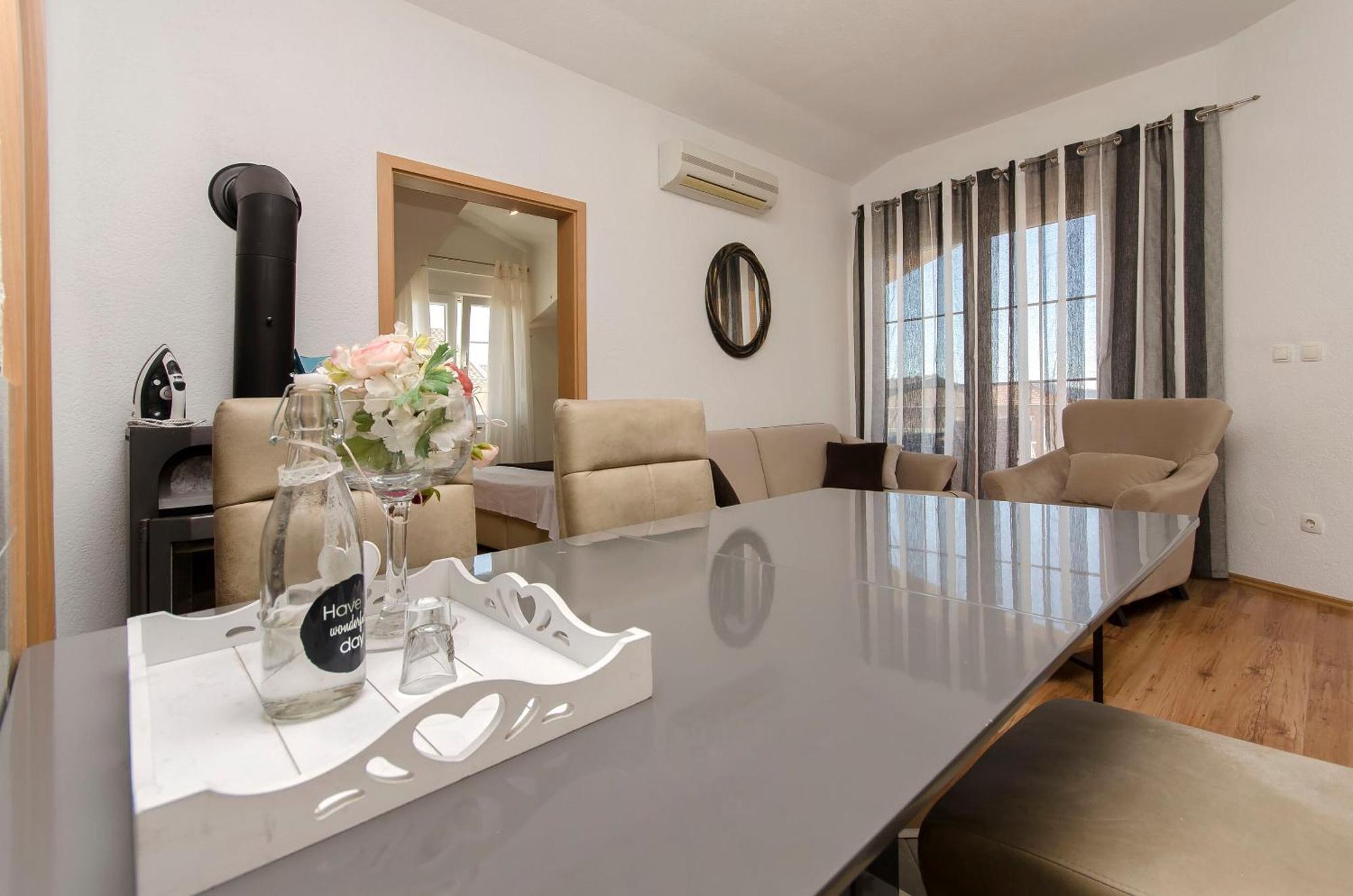Apartment Ani โวดีเซ ภายนอก รูปภาพ
